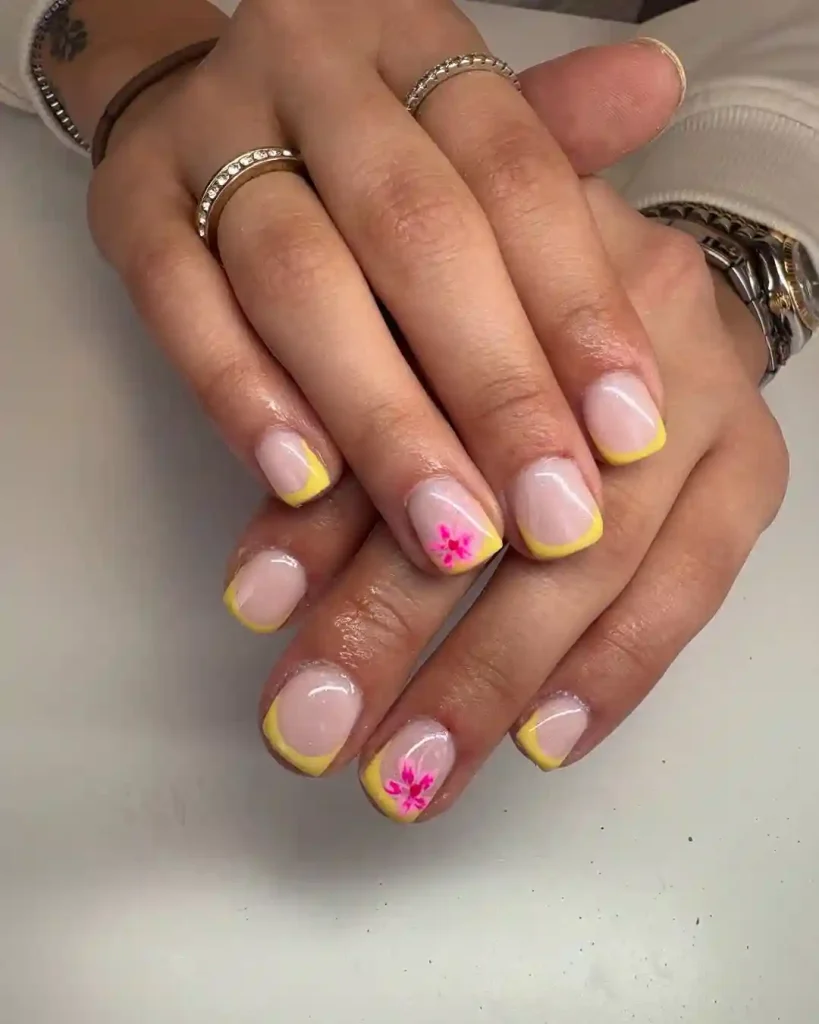 Lemonade Yellow Nails with Daisy Corner Art
