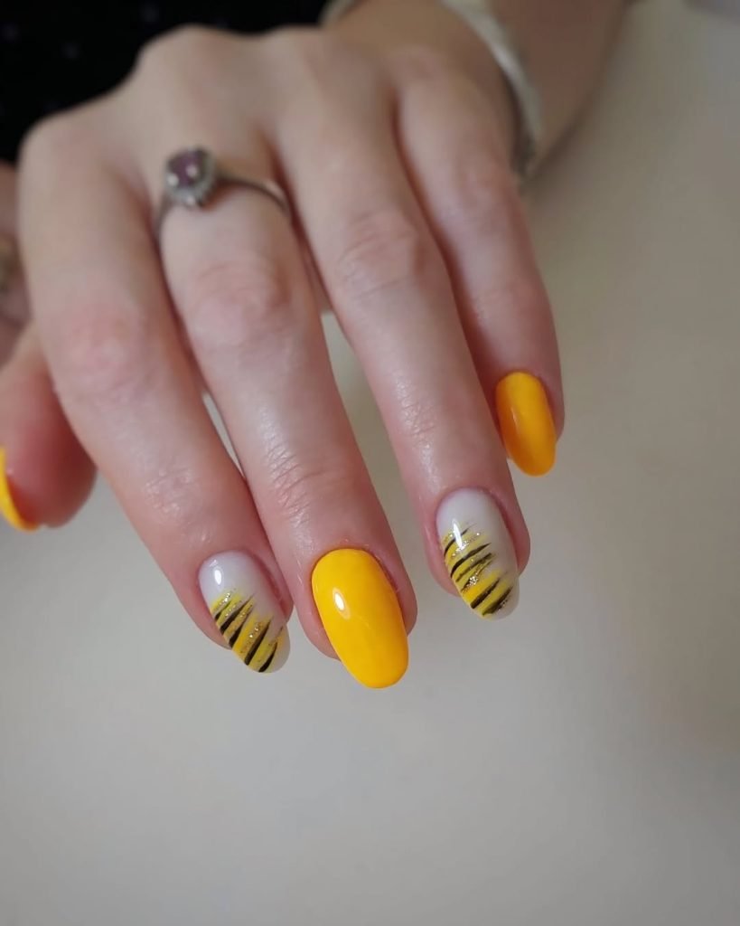 Polka Dots and Bows on Pastel Yellow