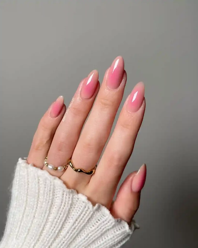 Clean Nude-to-Pink Aura Nails