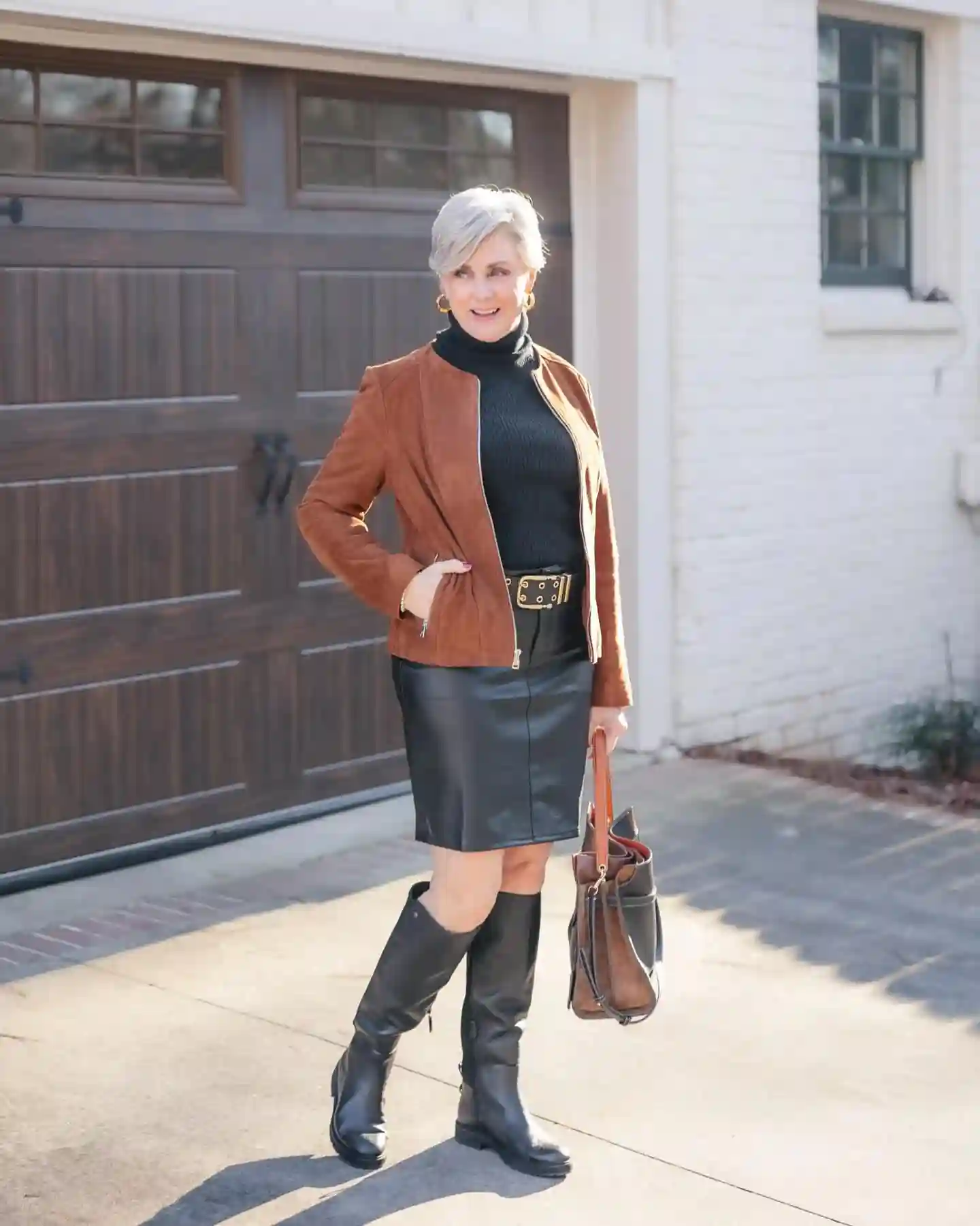 30 Travel Outfit Ideas for Women Over 50